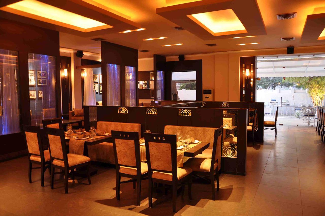 Regent Park Hotel Jalandhar Exterior photo